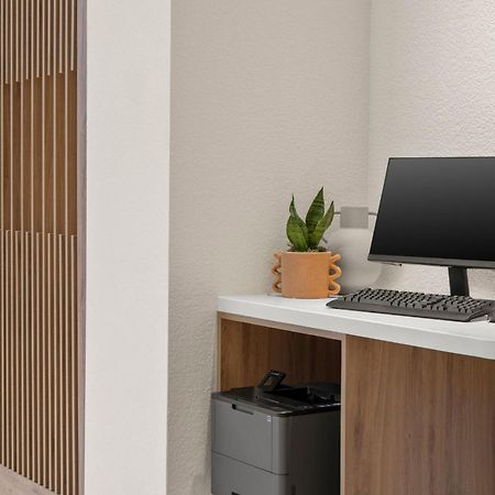 Element Springfield South Hotell Eksteriør bilde
