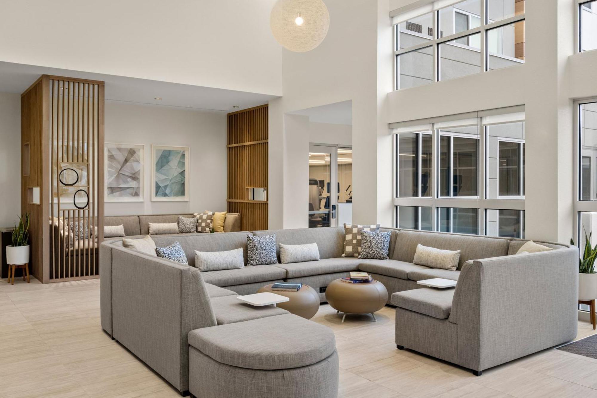 Element Springfield South Hotell Eksteriør bilde